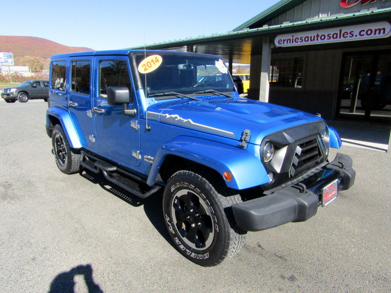 Used 2014 Jeep Wrangler 4WD Unlimited Polar Edition image 2