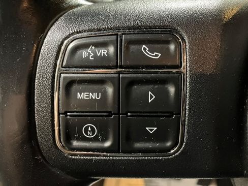 Used 2014 Jeep Wrangler Unlimited Rubicon image 14