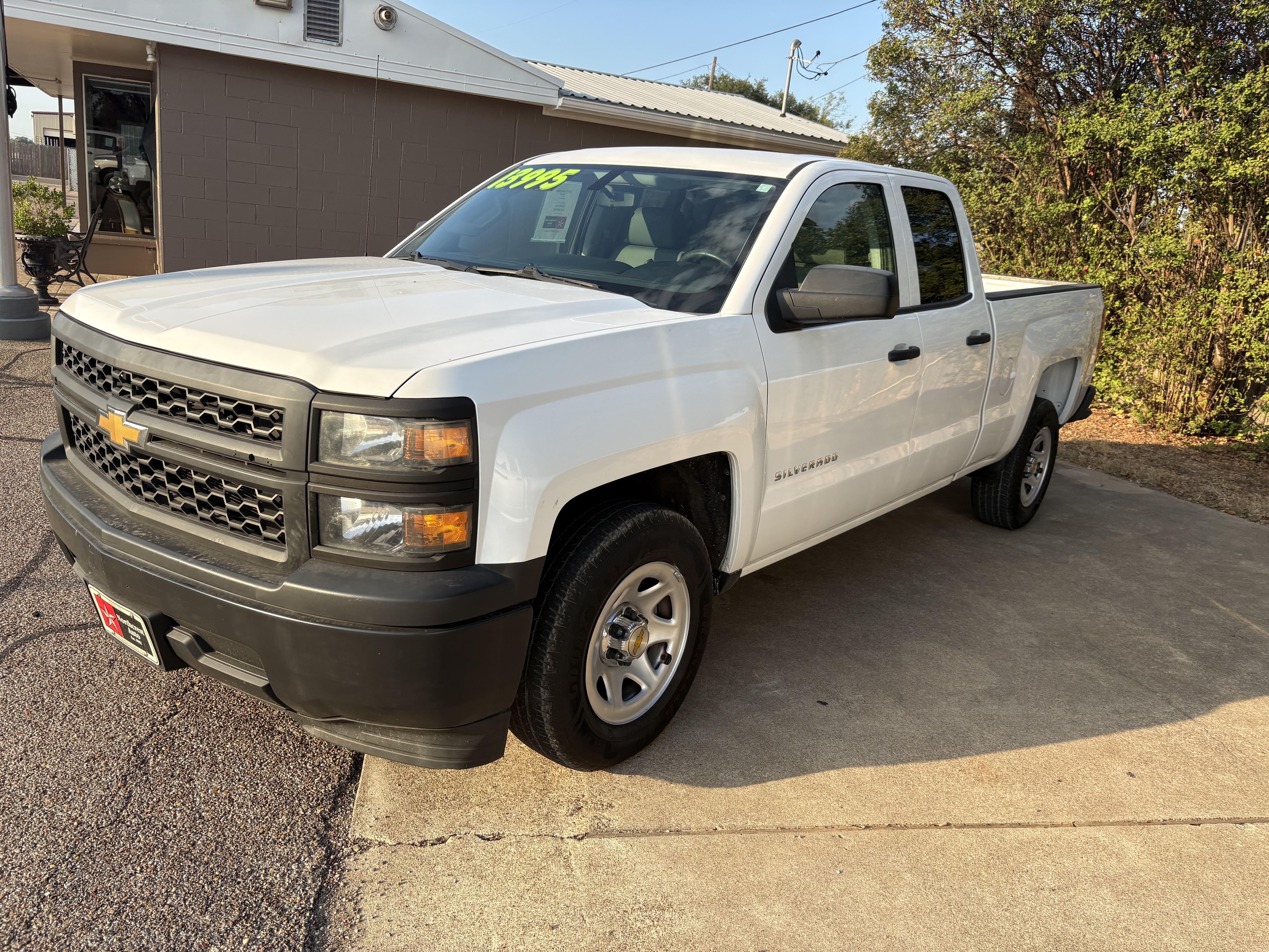 Used 2015 Chevrolet Silverado 1500 2WD Double Cab image 1