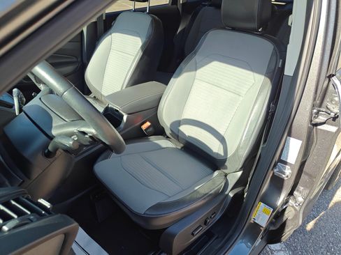 Used 2018 Ford Escape SE image 5