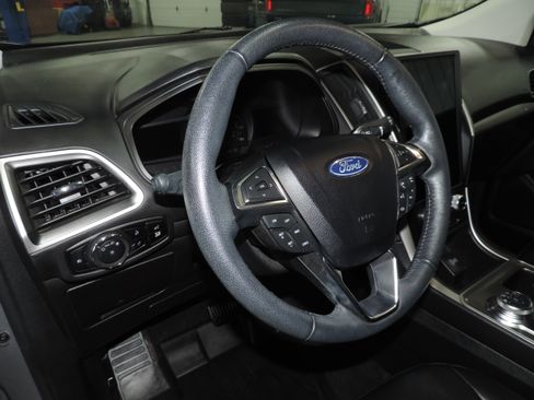 Used 2024 Ford Edge SEL image 38