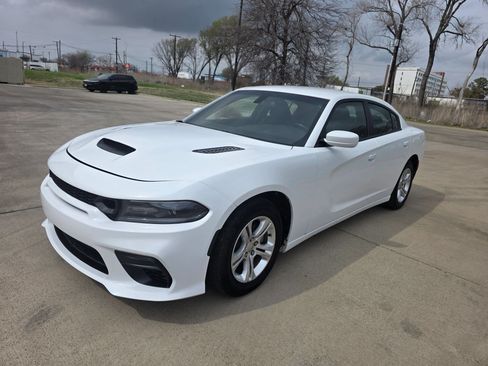 Used 2022 Dodge Charger SXT image 3