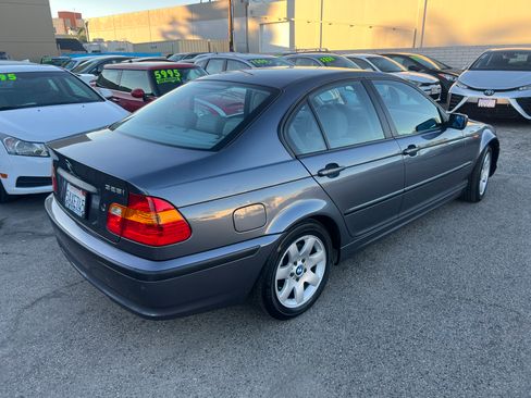 Used 2003 BMW 325i image 17