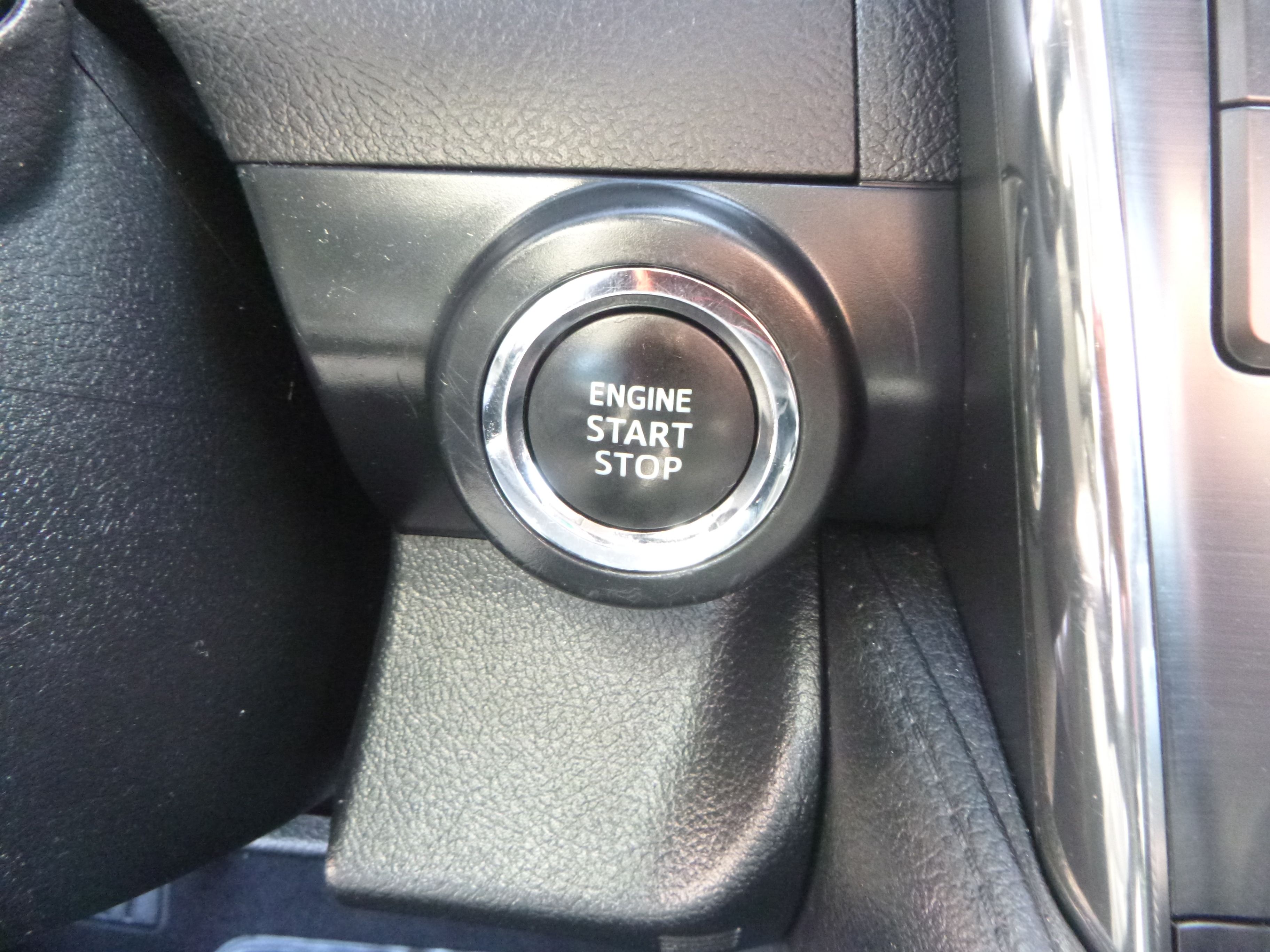 Used 2014 Toyota Camry SE Sport FWD image 25