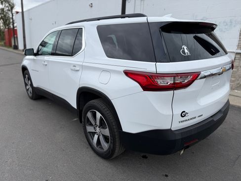 Used 2020 Chevrolet Traverse 3LT image 4