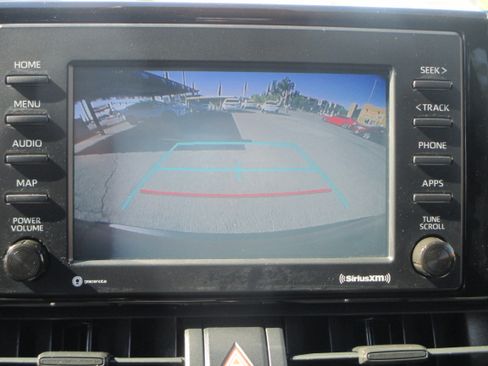 Used 2021 Toyota RAV4 AWD LE image 7