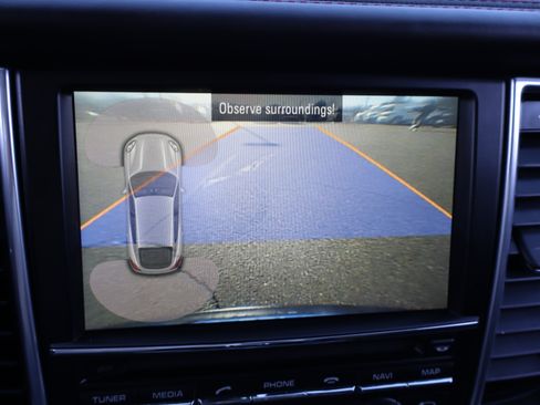 Used 2016 Porsche Panamera GTS image 31