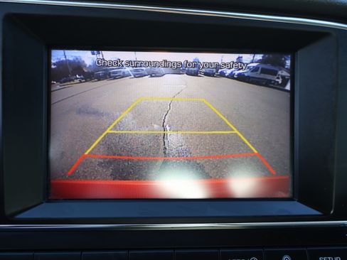 Used 2017 Hyundai Elantra Limited image 24