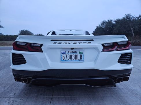 Used 2025 Chevrolet Corvette w/1LT image 8