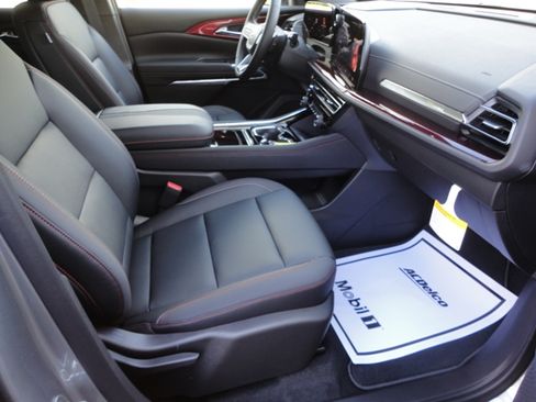 New 2026 Chevrolet Traverse Z71 image 26