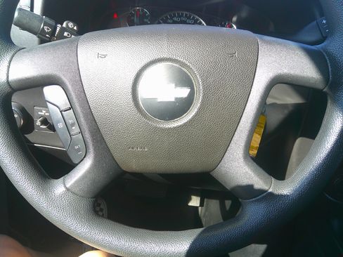 Used 2020 Chevrolet Express 3500 LT image 15