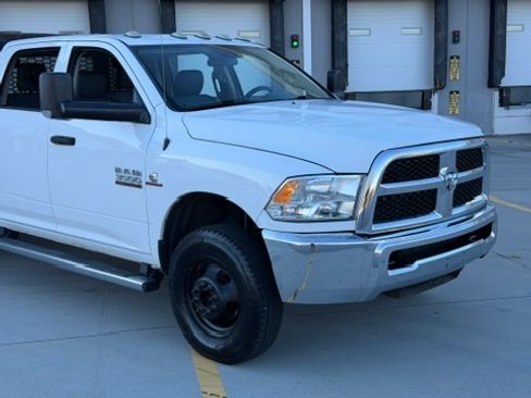 Used 2017 RAM 3500 Tradesman image 2