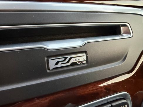 Used 2015 Volvo XC70 T6 Platinum image 53