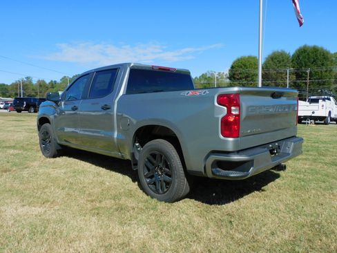 New 2026 Chevrolet Silverado 1500 Custom image 13