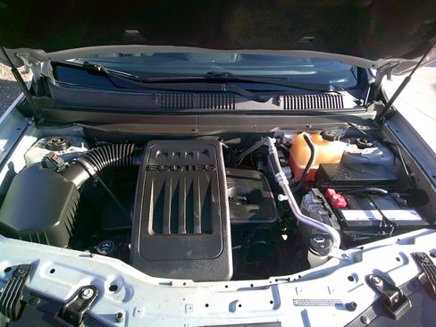 Used 2012 Chevrolet Captiva Sport LS image 27