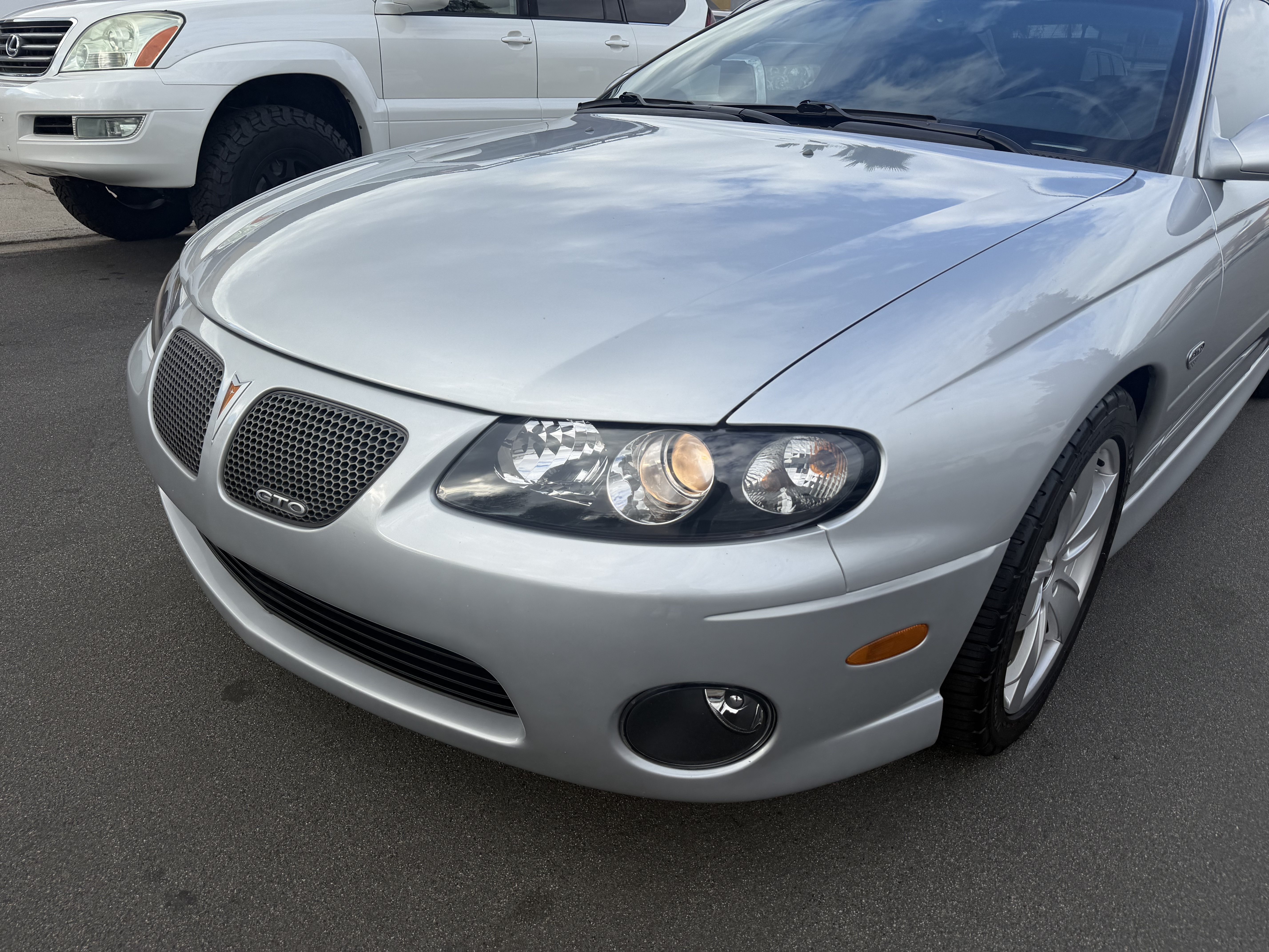 Used 2004 Pontiac GTO UNAVAIL RWD image 15