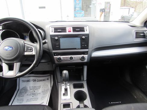 Used 2016 Subaru Legacy 2.5i Premium image 19