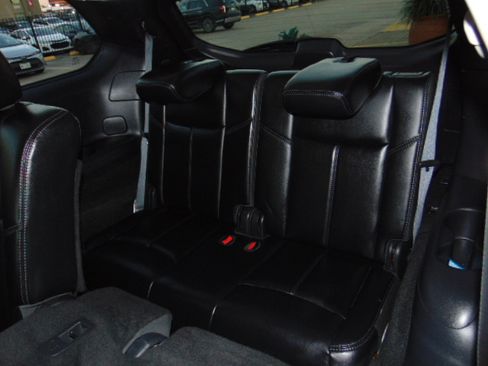 Used 2020 Nissan Pathfinder S image 27