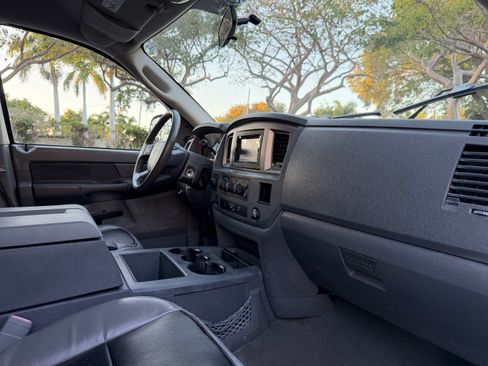 Used 2008 Dodge Ram 1500 Truck Sport image 11