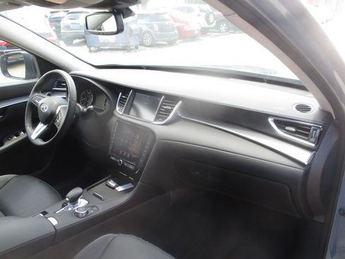 Used 2022 INFINITI QX50 AWD Luxe image 22
