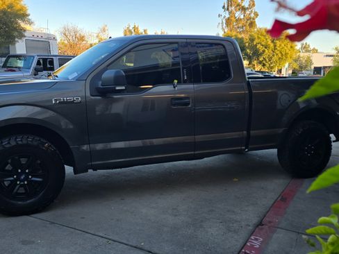 Used 2019 Ford F150 XLT image 11