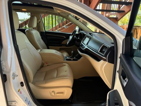 Used 2015 Toyota Highlander AWD Limited V6 image 21