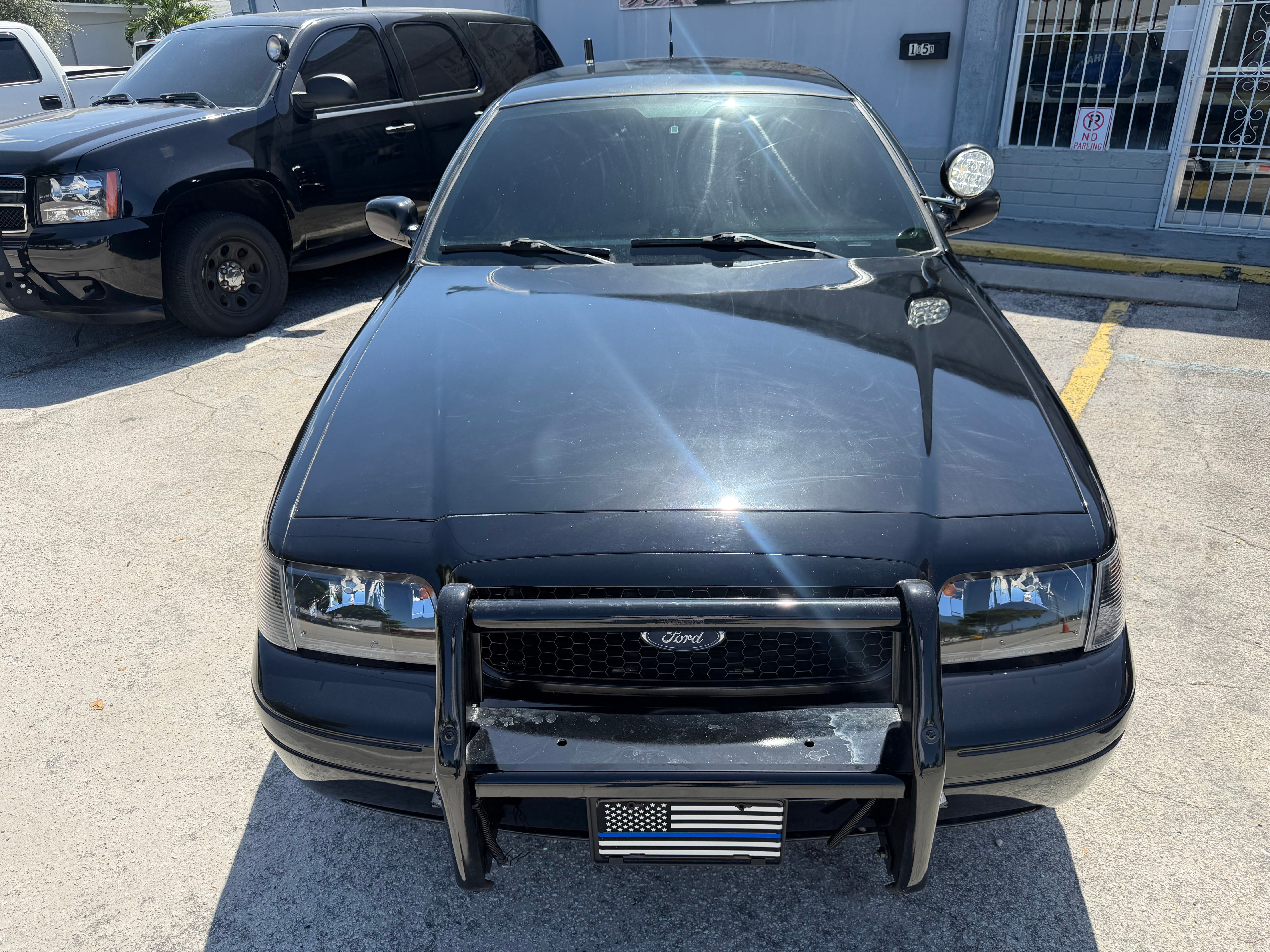 Used 2007 Ford Crown Victoria Police Interceptor RWD image 2