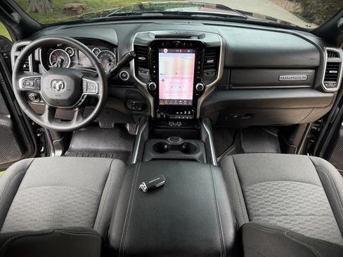 Used 2025 RAM 2500 4x4 Crew Cab Big Horn image 4