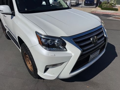 Used 2019 Lexus GX 460 Luxury image 16