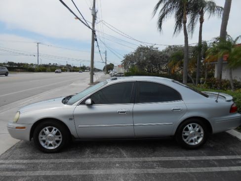 Used 2004 Mercury Sable LS Premium Sedan FWD image 2