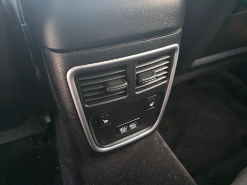 Used 2018 Dodge Charger Scat Pack image 9