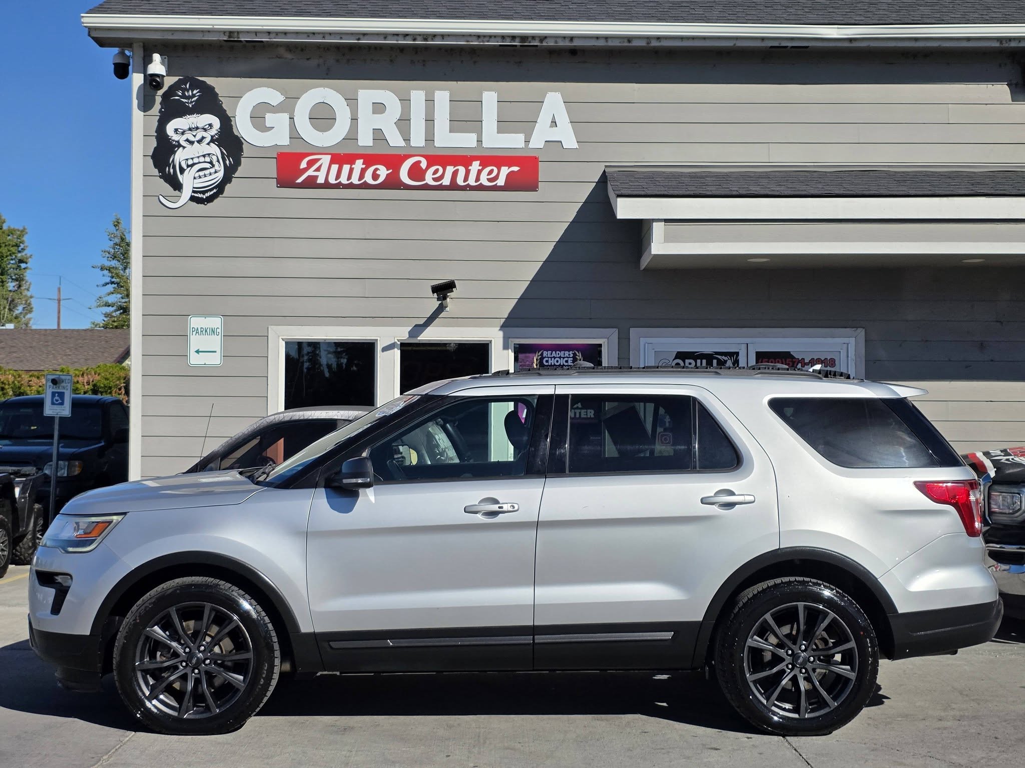 Used 2018 Ford Explorer 4WD XLT image 4