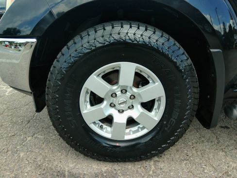 Used 2007 Nissan Frontier 4x4 Crew Cab NISMO image 19