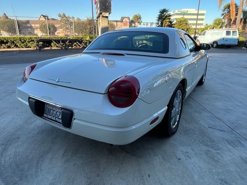 Used 2002 Ford Thunderbird image 9