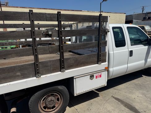 Used 2016 Ford F350 2WD SuperCab Super Duty image 5