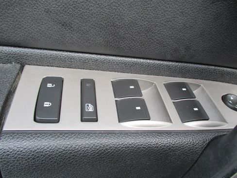 Used 2011 Chevrolet Silverado 1500 LT Z71 image 22