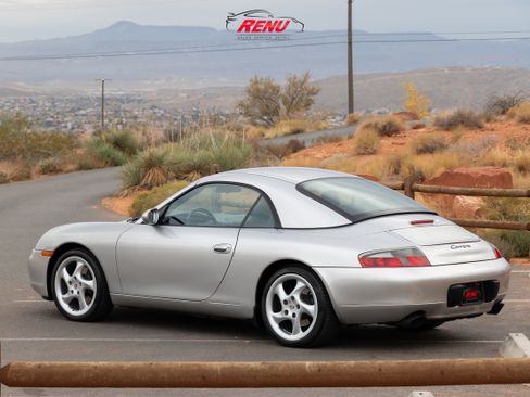 Used 2001 Porsche 911 Carrera image 5