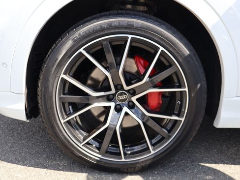 Used 2023 Audi Q8 Premium Plus image 39