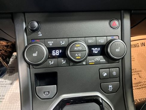 Used 2019 Land Rover Range Rover Evoque Landmark Edition image 13