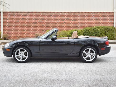 Used 2001 MAZDA MX-5 Miata LS image 1