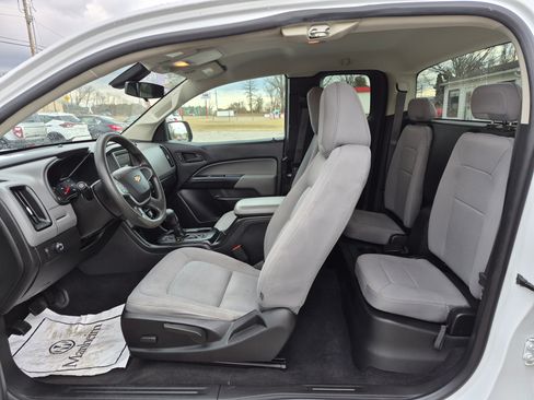 Used 2021 Chevrolet Colorado W/T image 5