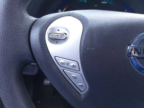 Used 2017 Nissan Leaf S image 27