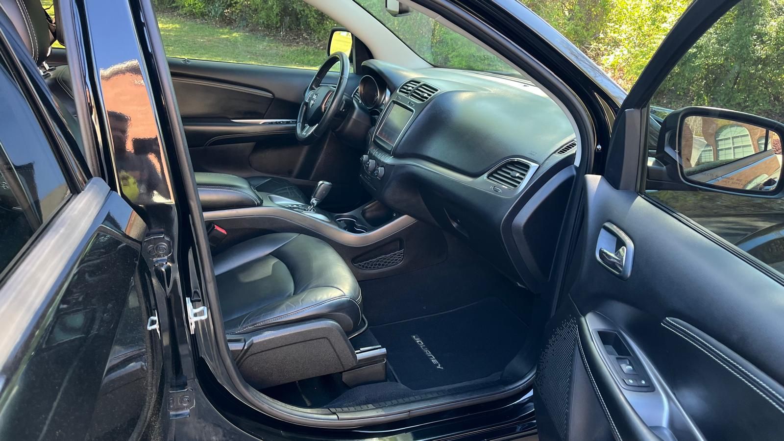Used 2016 Dodge Journey FWD Crossroad image 11