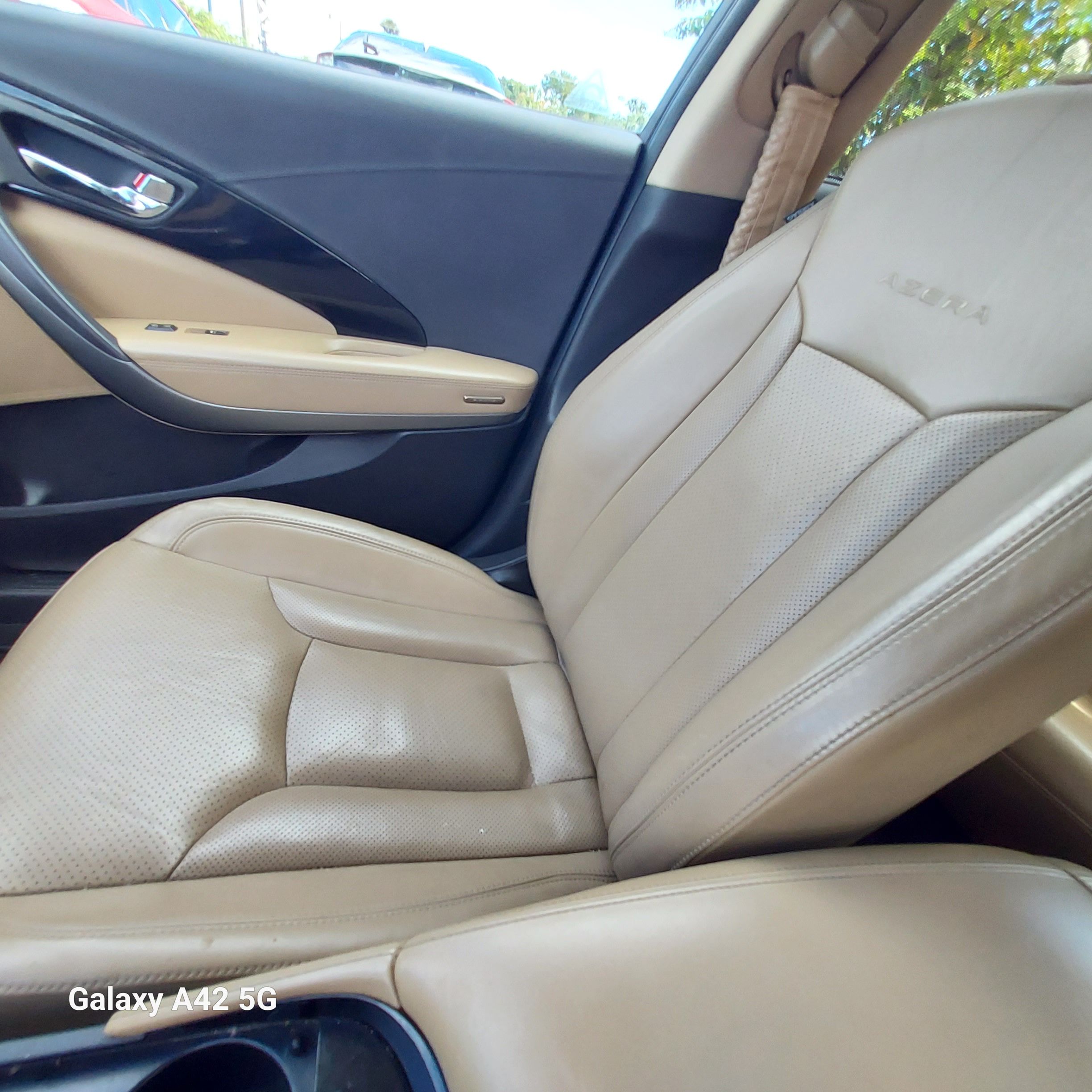 Used 2013 Hyundai Azera UNAVAIL FWD image 8