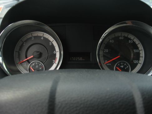 Used 2013 Dodge Grand Caravan SXT FWD image 10