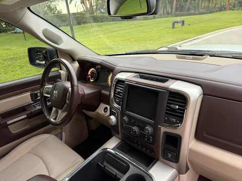 Used 2018 RAM 1500 2WD Crew Cab Laramie image 76