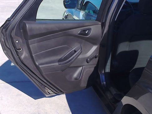 Used 2015 Ford Focus S FWD image 10