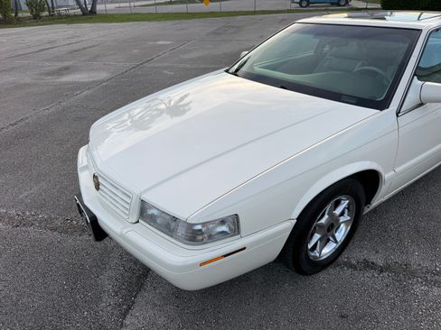 Used 2002 Cadillac Eldorado Collector's Edition FWD image 21