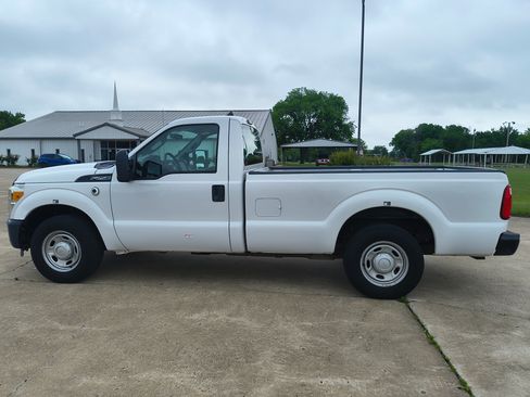Used 2013 Ford F250 2WD Regular Cab Super Duty image 5