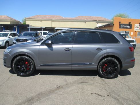Used 2018 Audi Q7 3.0T Quattro S Line Prestige S AWD/4WD image 2